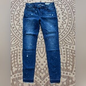 BlankNYC Intro Skinny Jean Sz 25 Paint Spatter Dark Wash Raw Hem Low Rise